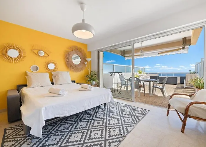 Le Neptune - Vue - Grande Terrasse - Parking مينتون